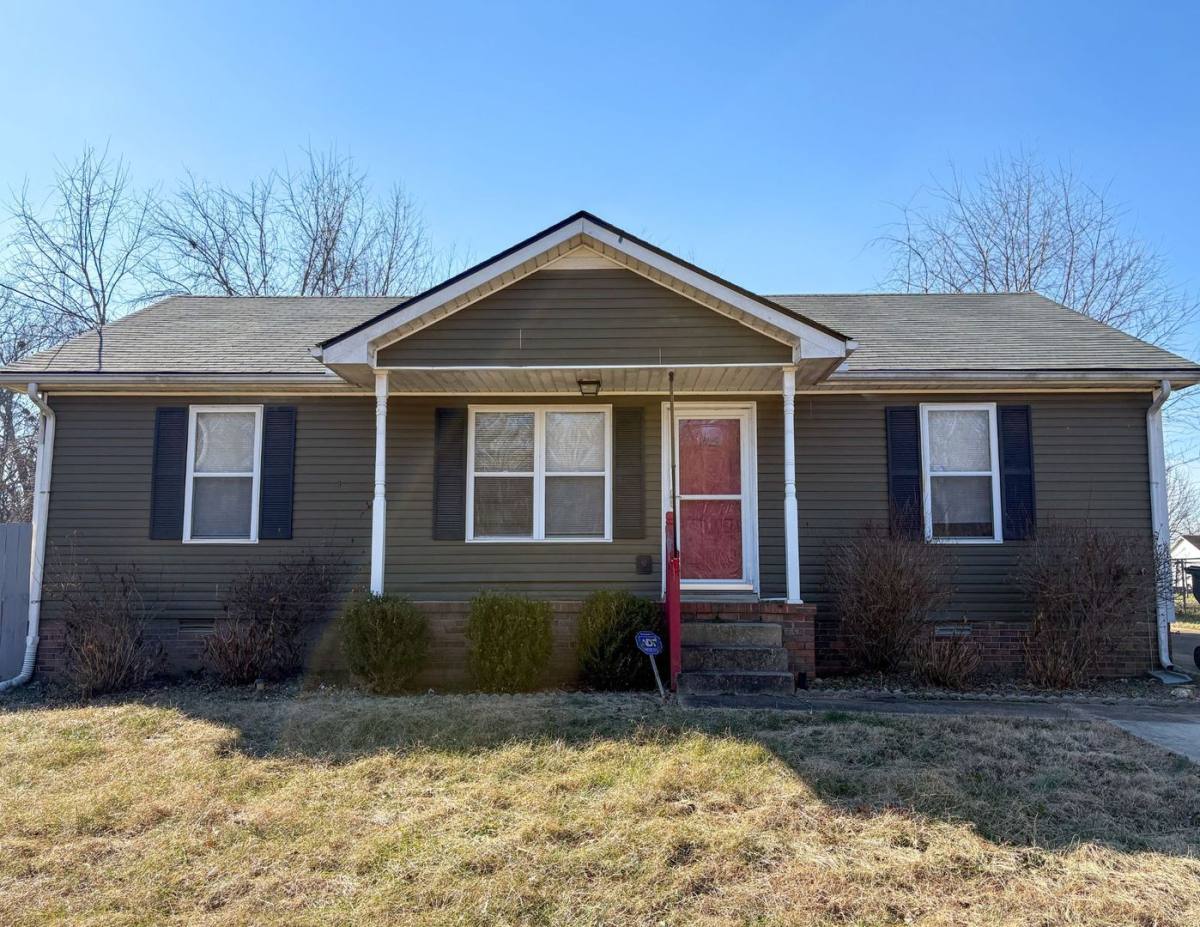 House for rent at 1529 Hugh Hunter Rd, Oak Grove, KY 42262