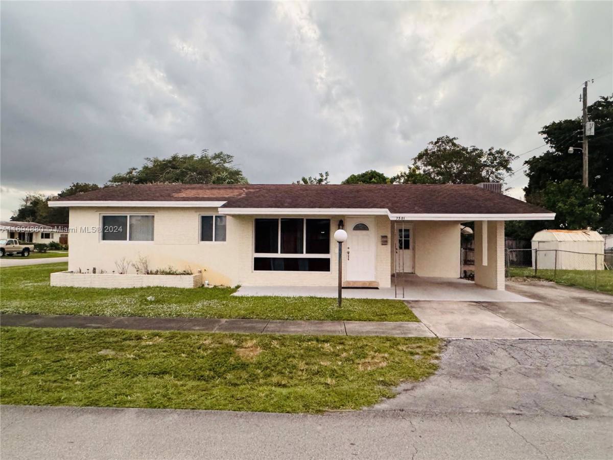 House for rent at 7501 Fillmore St, Hollywood, FL 33024