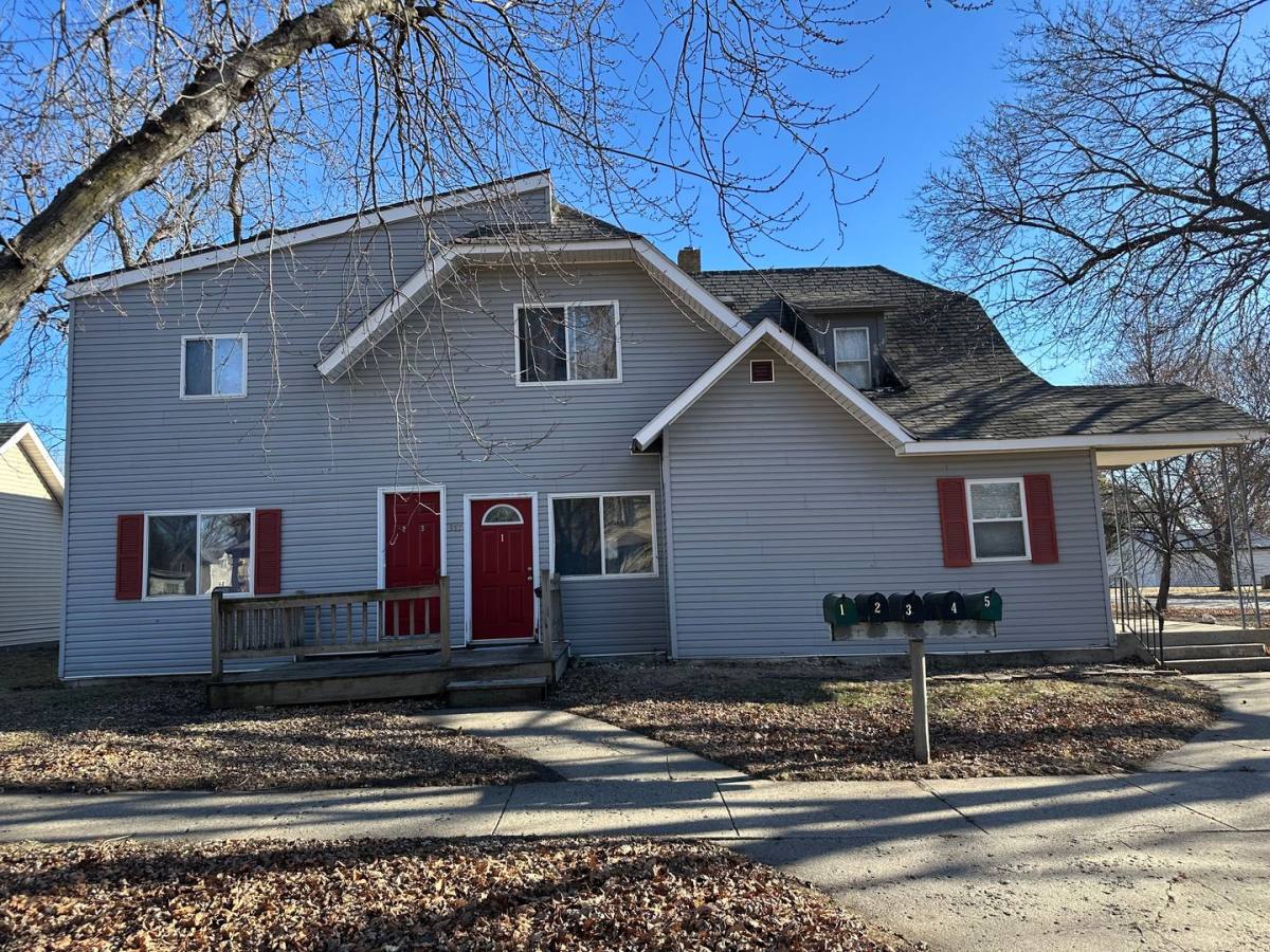 Apartment for rent at 317 Johnson St, Alta, IA 51002