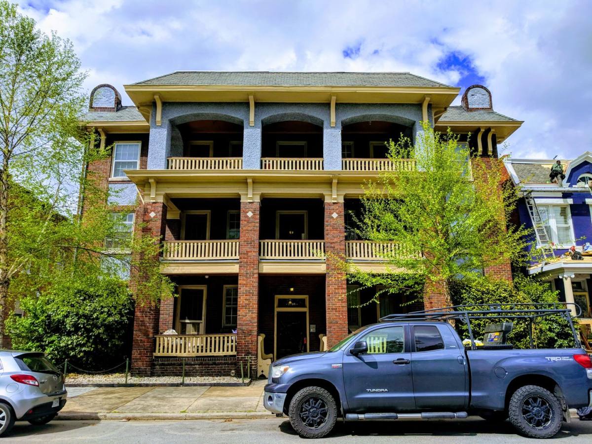 Apartment for rent at 2708 Hanover Ave, Richmond, VA 23220