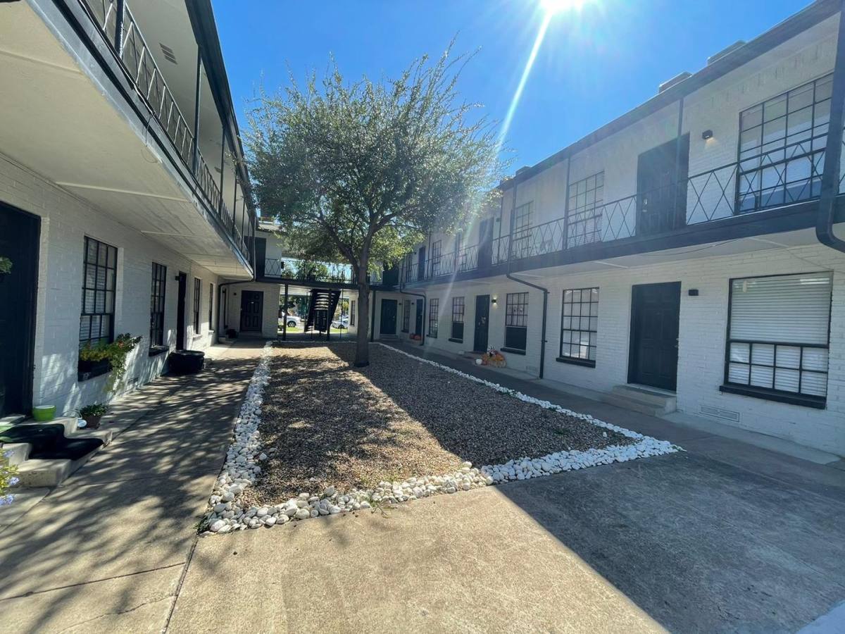 Apartment for rent at 5317 Junius St, Dallas, TX 75214