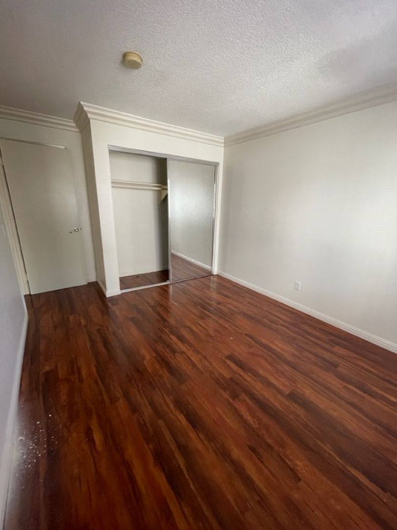 Condo for rent at 3425 E 15th St, Long Beach, CA 90804