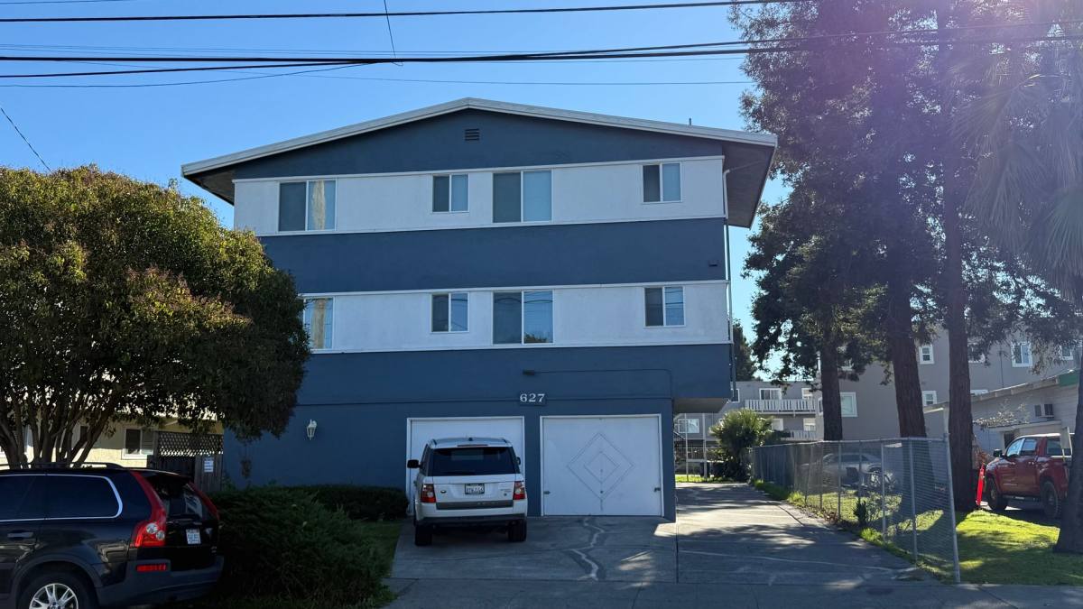 Apartment for rent at 627 Dowling Blvd, San Leandro, CA 94577