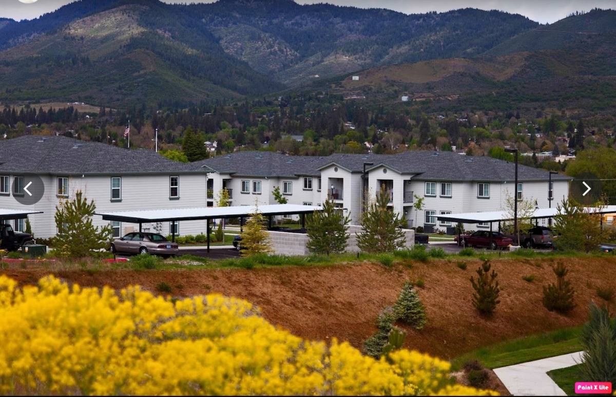 Apartment for rent at 400 N Foothill Dr, Yreka, CA 96097