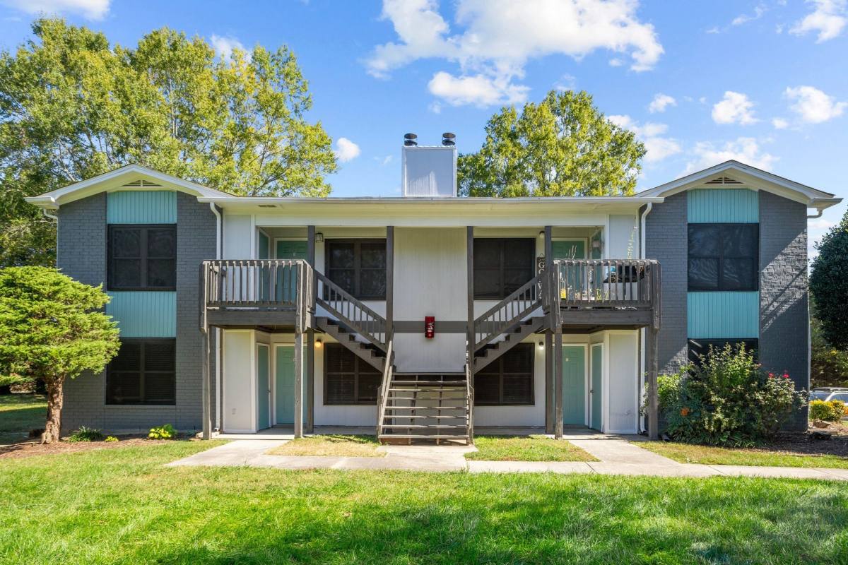 Apartment for rent at 3605 Walden Lane, High Point, NC 27265
