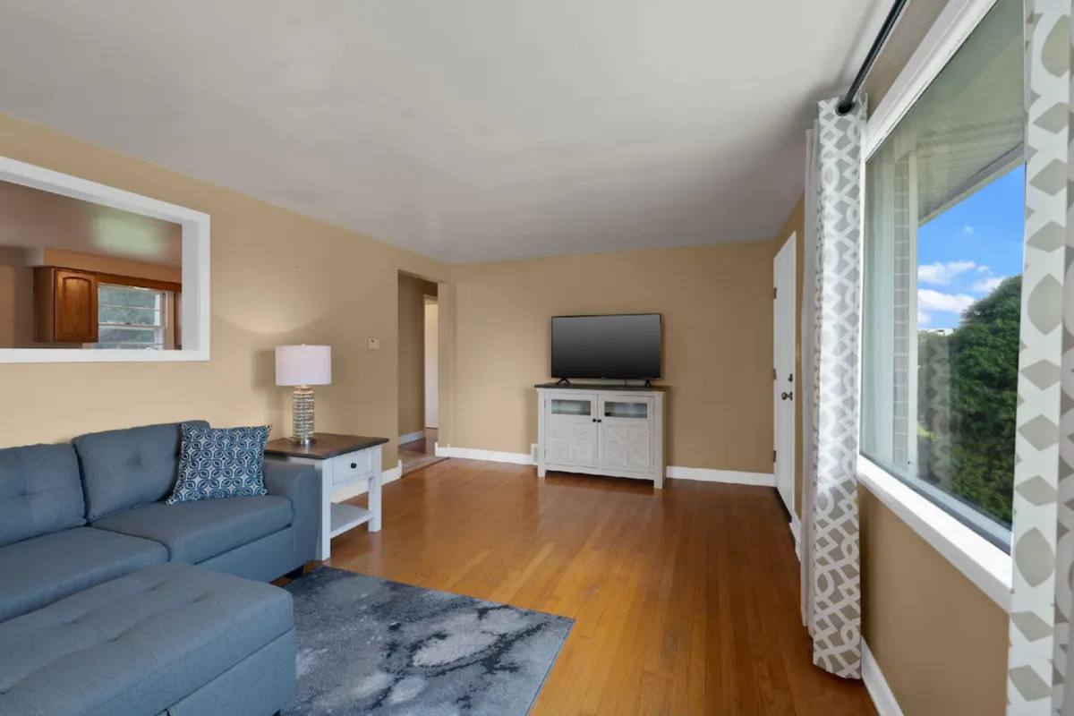 Apartment for rent at 921 Stadium Dr, Green Bay, WI 54304