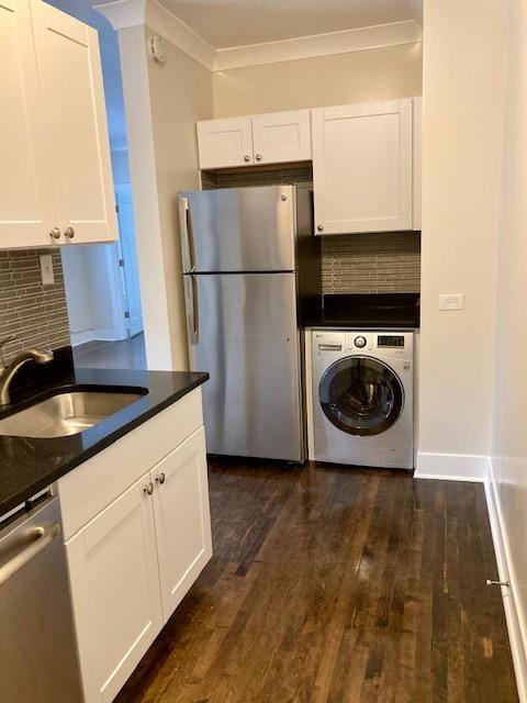 Apartment for rent at 726 W Roscoe St, Chicago, IL 60657