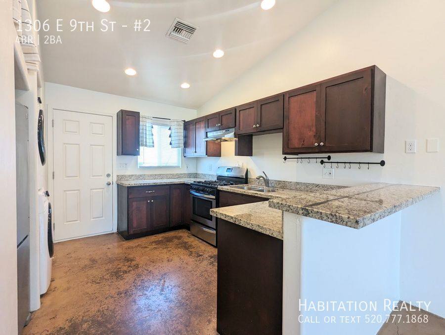 House for rent at 1306 E 9th St, Tucson, AZ 85719