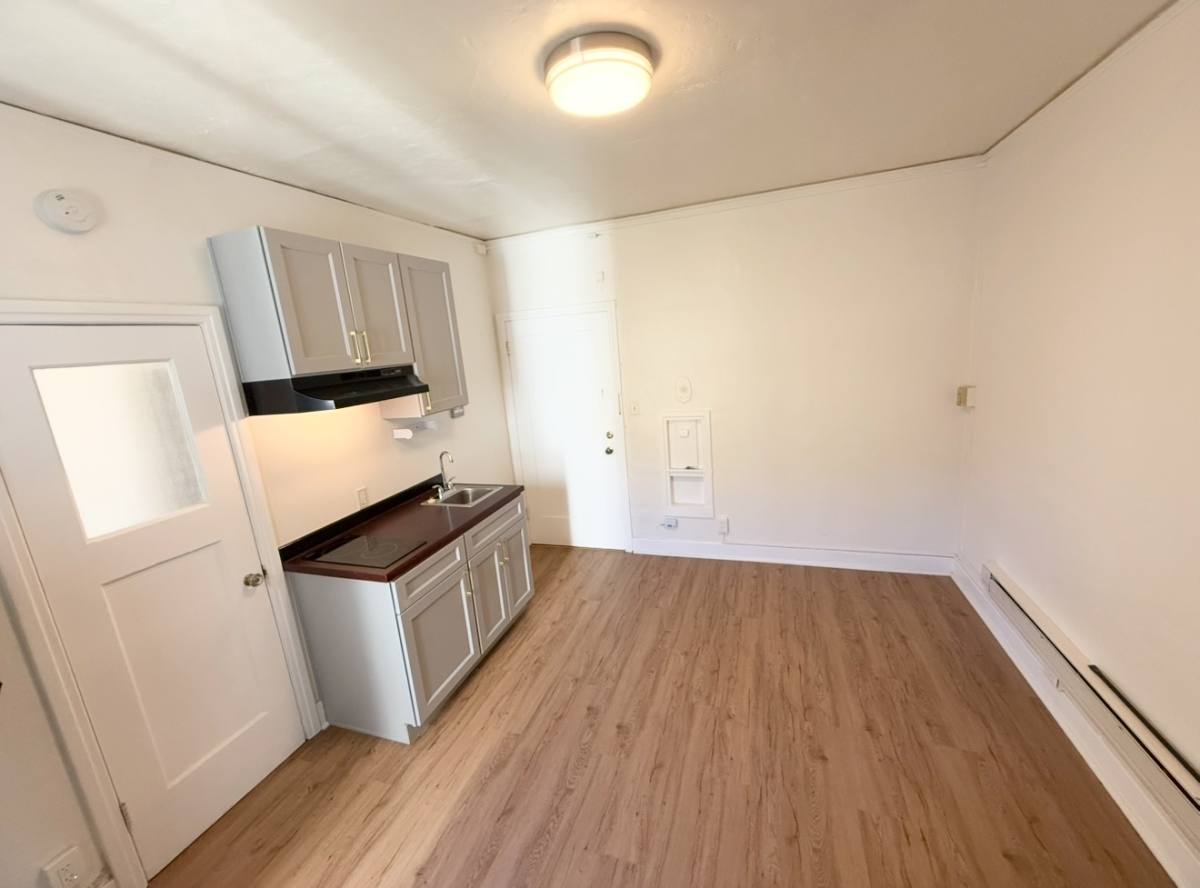 Apartment for rent at 2555 Virginia St #105 205, Berkeley, CA 94709