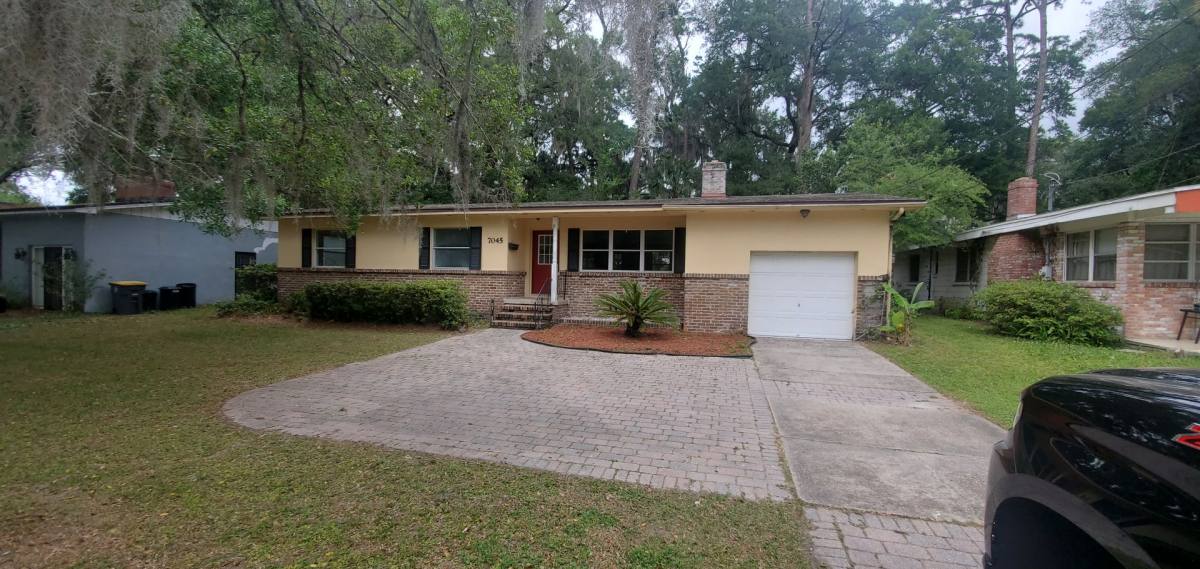House for rent at 7045 San Jose Blvd, Jacksonville, FL 32217