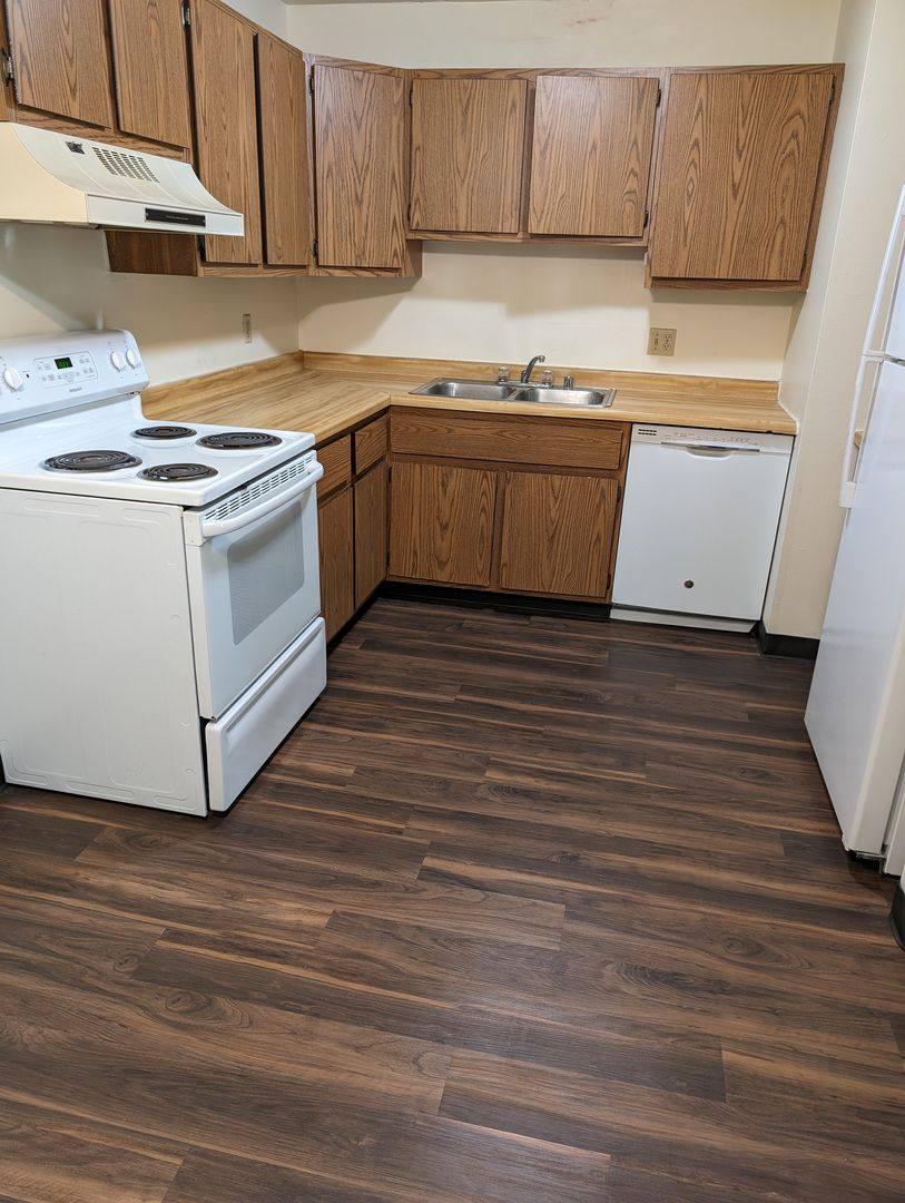 Apartment for rent at 1201 E Gunn St, Appleton, WI 54915