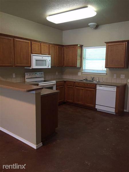 House for rent at Hillside, 1105 Neff St #DUPLEX, Denton, TX 76201
