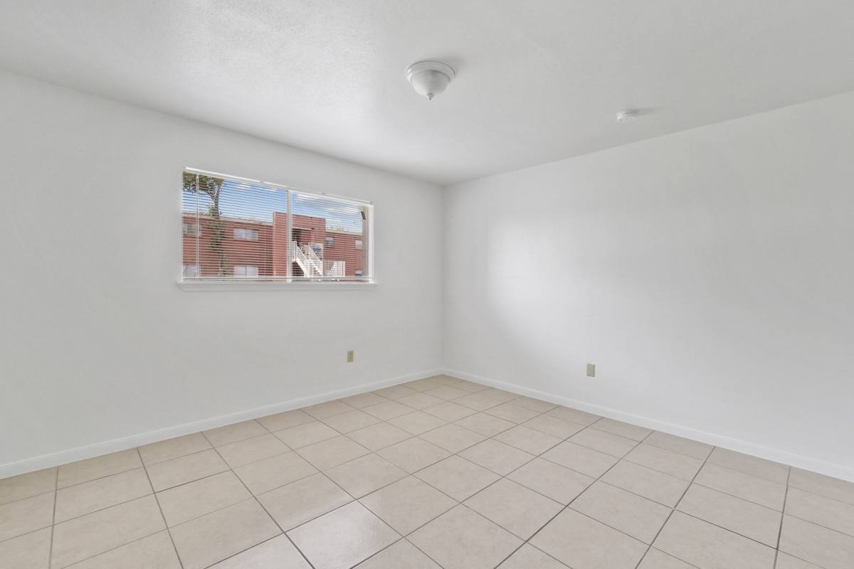 Apartment for rent at 1111 E Sam Houston Parkway S, Pasadena, TX 77503