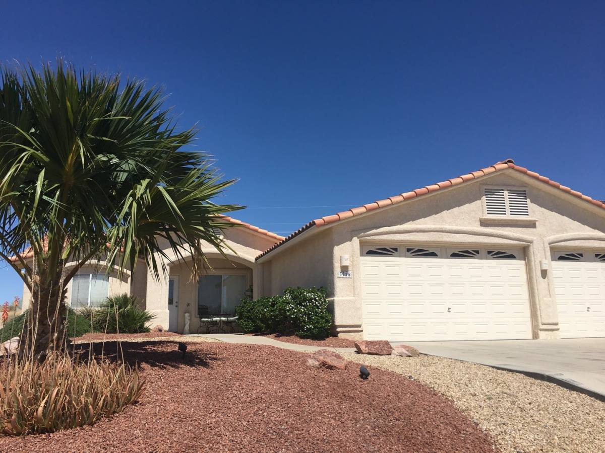 House for rent at 3715 Beachview Dr, Lake Havasu City, AZ 86406