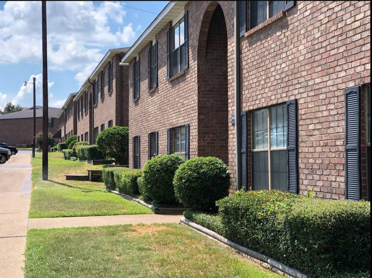 Apartment for rent at 1802 Elm St, Henderson, TX 75652