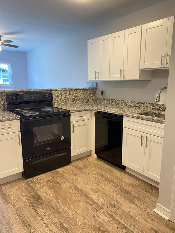 Apartment for rent at 18272 Sidney Ave, Robertsdale, AL 36567