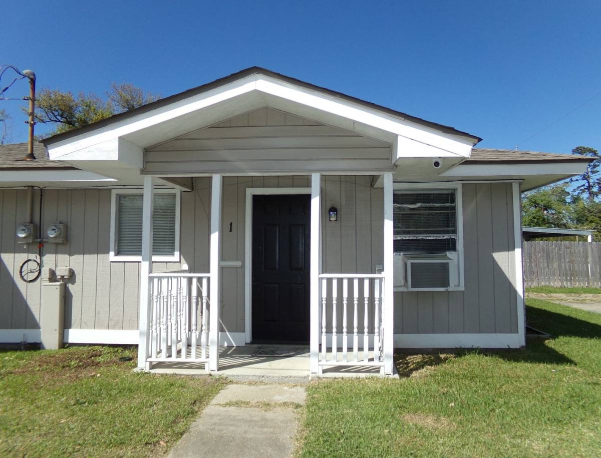 Apartment for rent at 713 Sally Mae St, Lake Charles, LA 70601