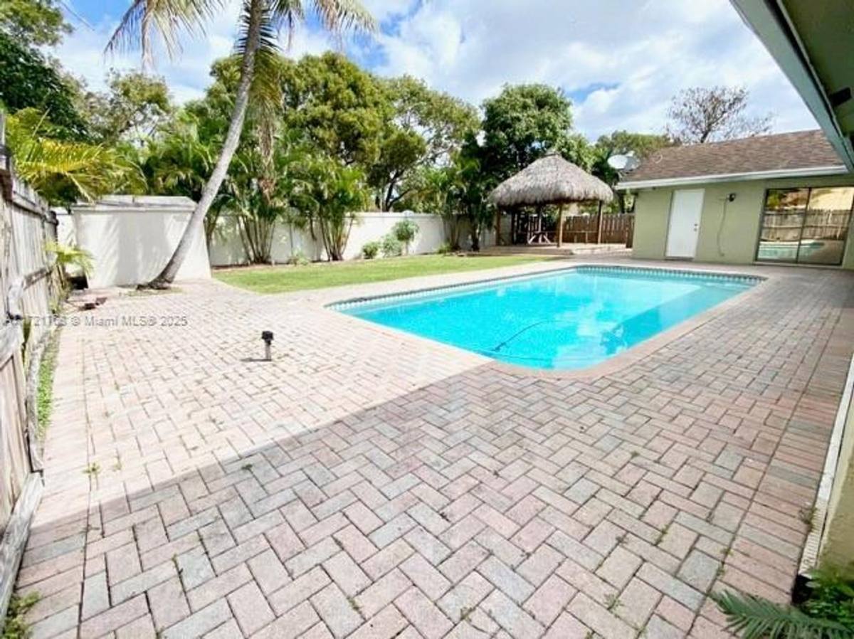 House for rent at 7363 NW 49th Court, Fort Lauderdale, FL 33319
