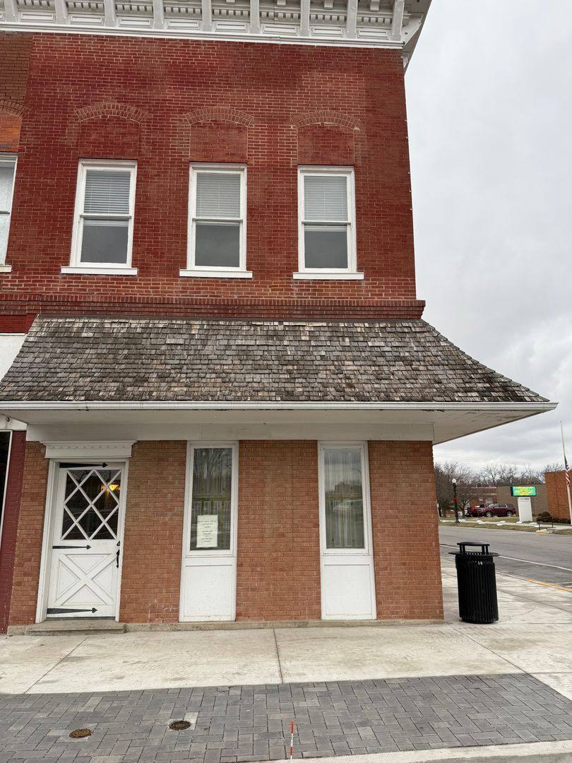 Apartment for rent at 101 S Madison St, Bloomfield, IA 52537