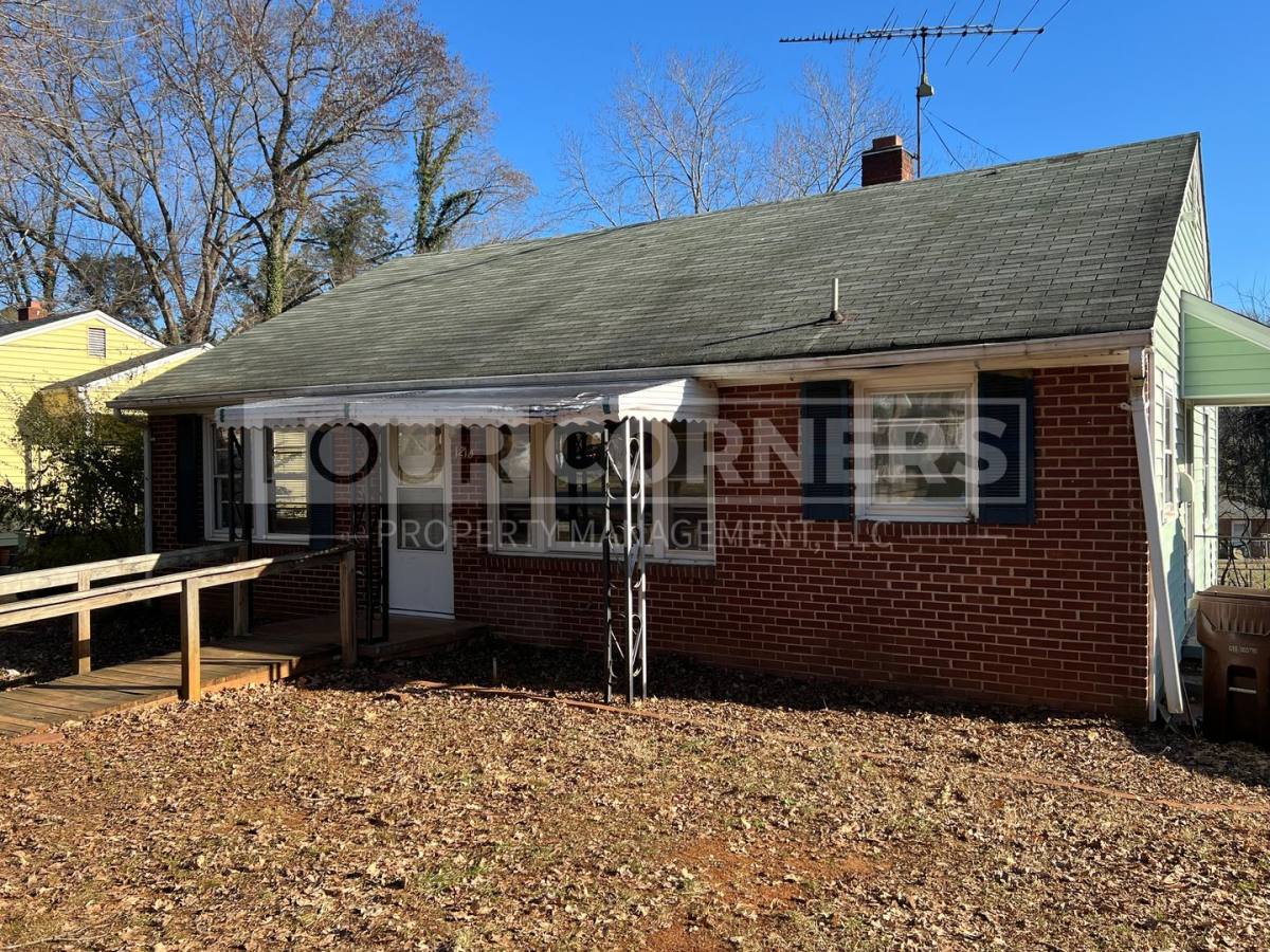 House for rent at 1216 Terrell Dr, High Point, NC 27262