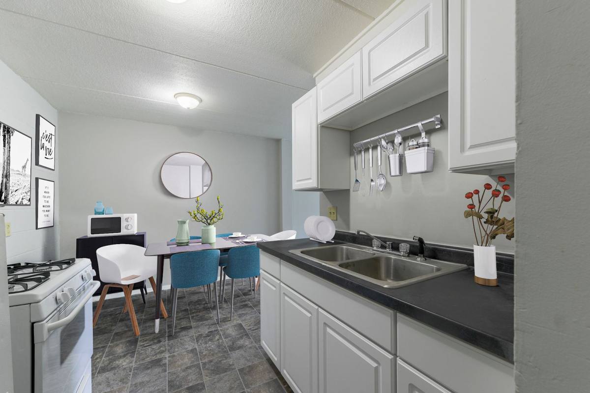 Apartment for rent at 1707 Glenwood Ave, Minneapolis, MN 55405