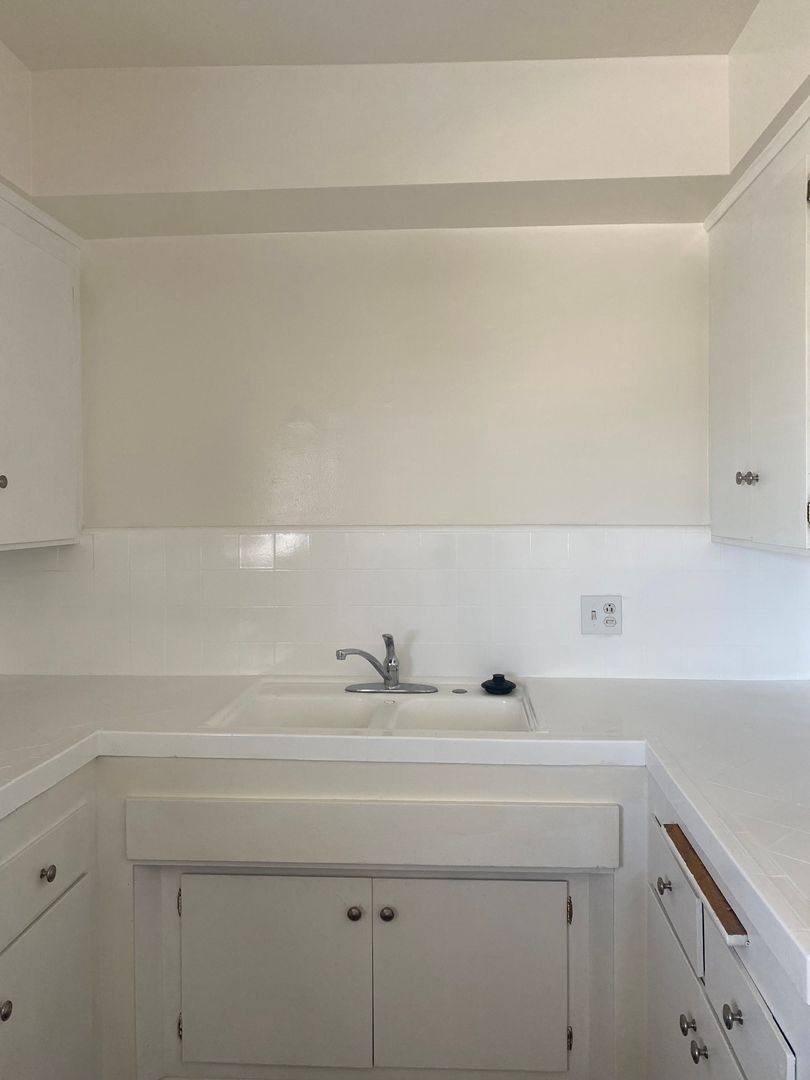 Apartment for rent at 25924 Viana Ave, Lomita, CA 90717