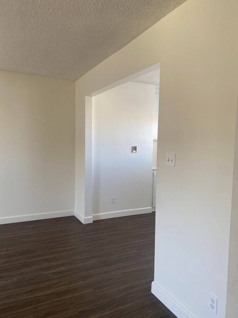 Apartment for rent at 25924 Viana Ave, Lomita, CA 90717