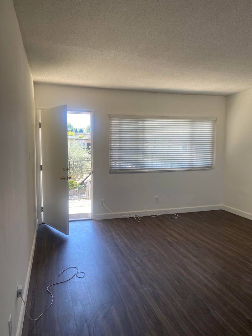 Apartment for rent at 25924 Viana Ave, Lomita, CA 90717