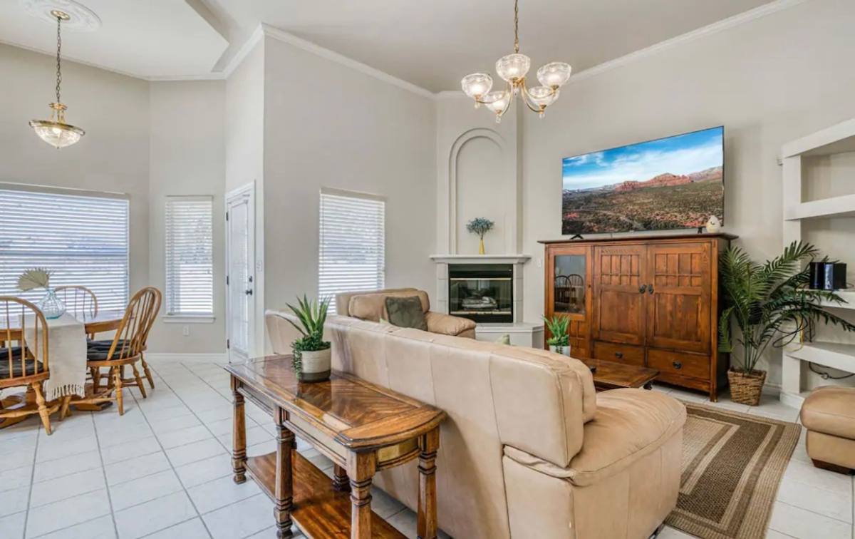House for rent at 200 Hidden Crest Circle, El Paso, TX 79912