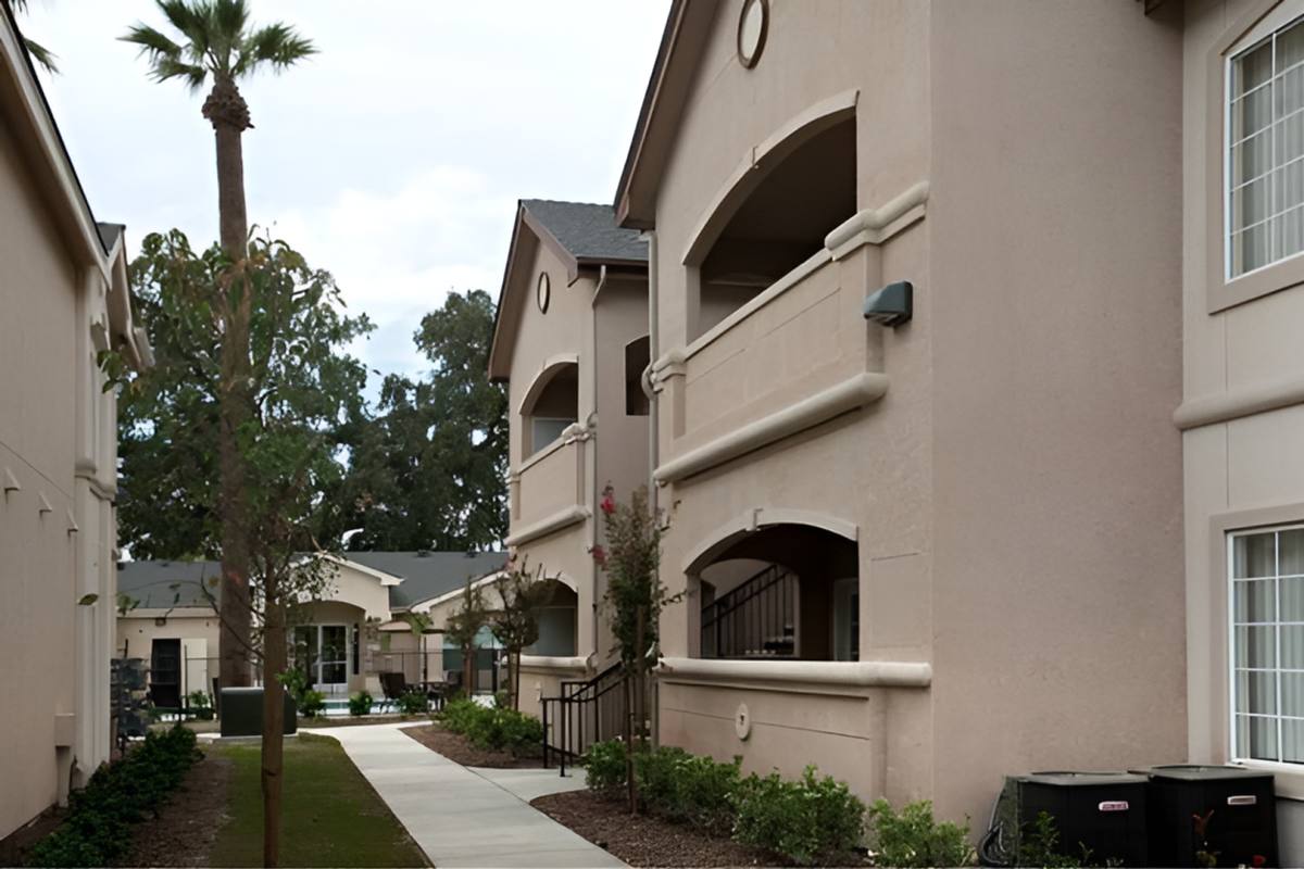 Apartment for rent at 1165 E Hanford-Armona Rd, Lemoore, CA 93245