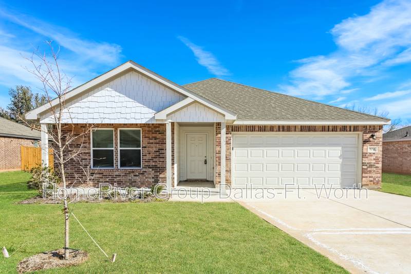 House for rent at 500 Jameson St, Springtown, TX 76082