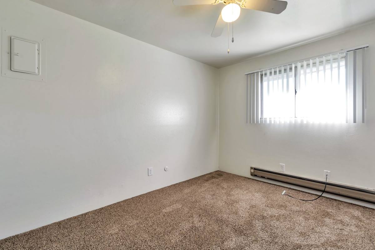 Townhouse for rent at 1875 W 7865 S, West Jordan, UT 84088