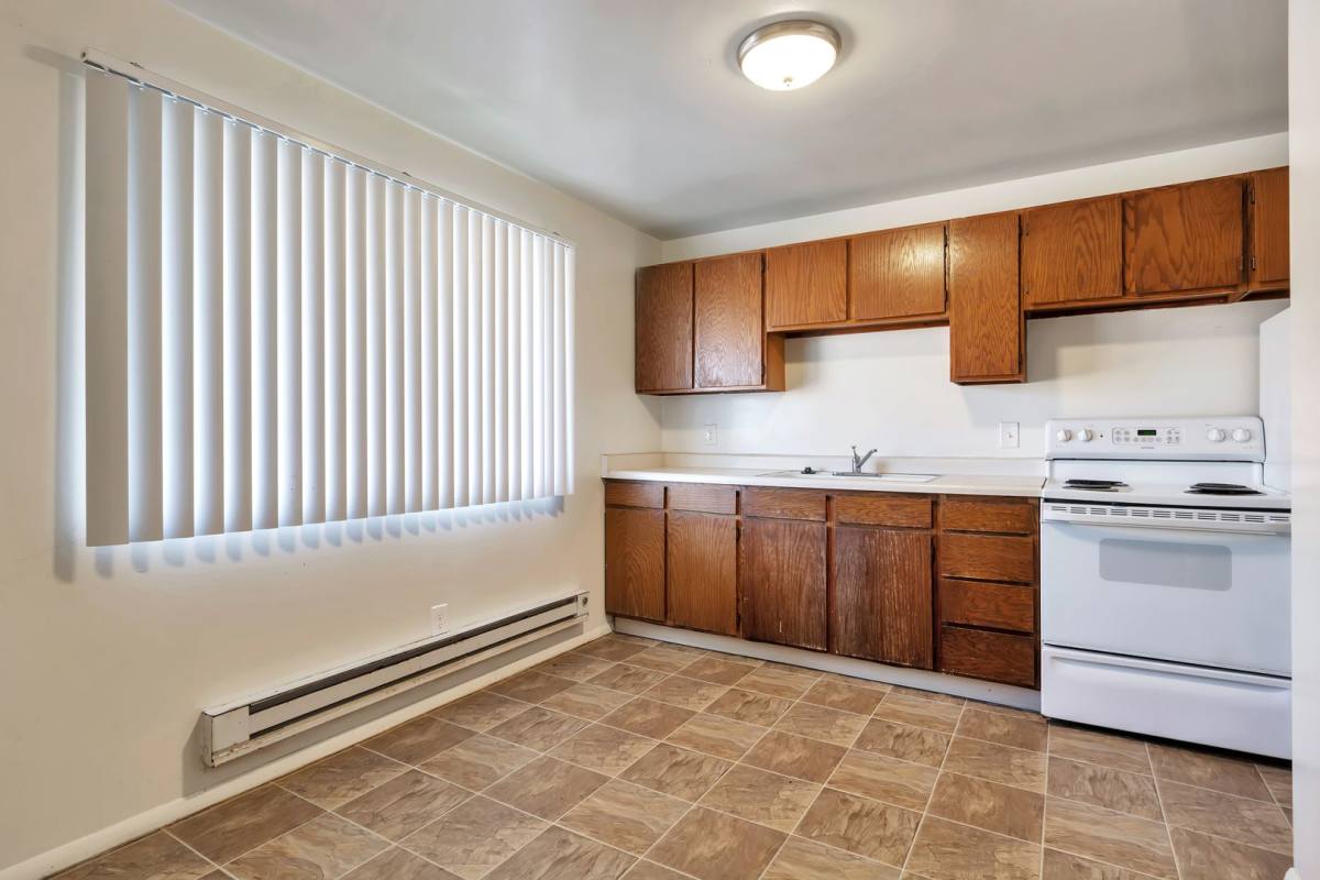 Townhouse for rent at 1875 W 7865 S, West Jordan, UT 84088