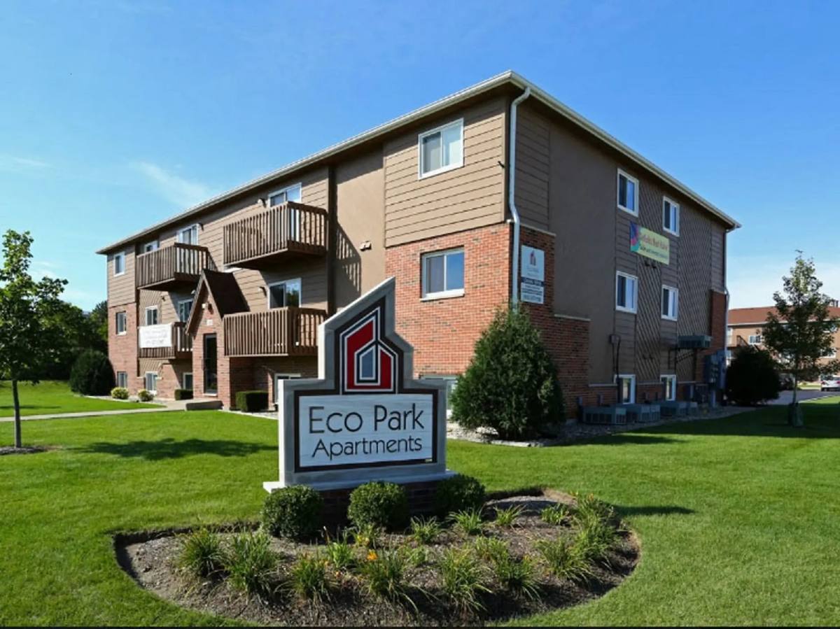 Apartment for rent at 1300 Eco Park Dr, Dekalb, IL 60115