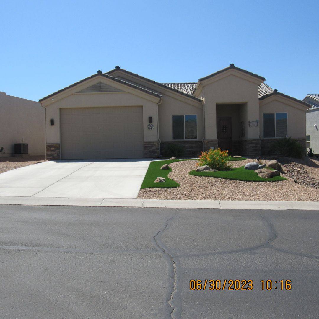 House for rent at 1740 E Chestnut Blvd, Lake Havasu City, AZ 86404