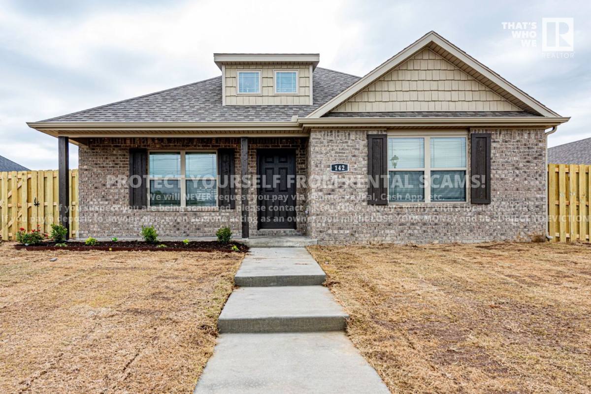 House for rent at 142 N Broyles Ave, Fayetteville, AR 72704