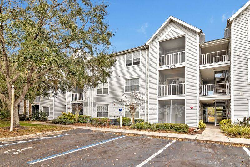 Apartment for rent at 1229 Bermuda Lake Lane #207, Kissimmee, FL 34741