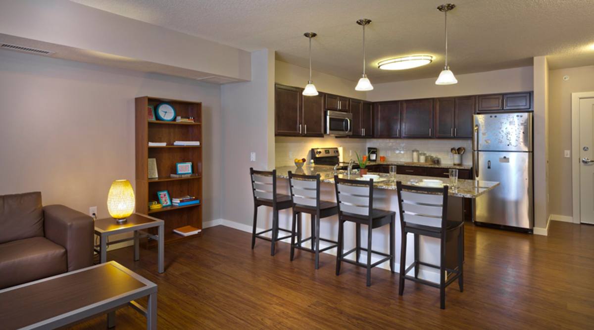 Apartment for rent at 2124 Grand Ave, Saint Paul, MN 55105
