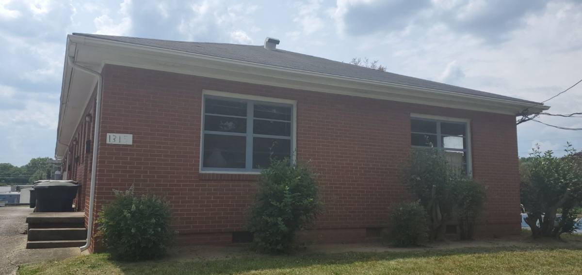 Apartment for rent at 1315 N Elm St, Greensboro, NC 27401
