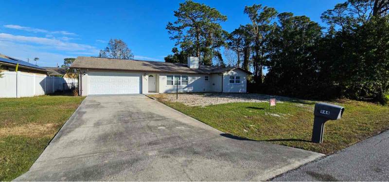 House for rent at 944 Galaxy Ave, Sebring, FL 33875