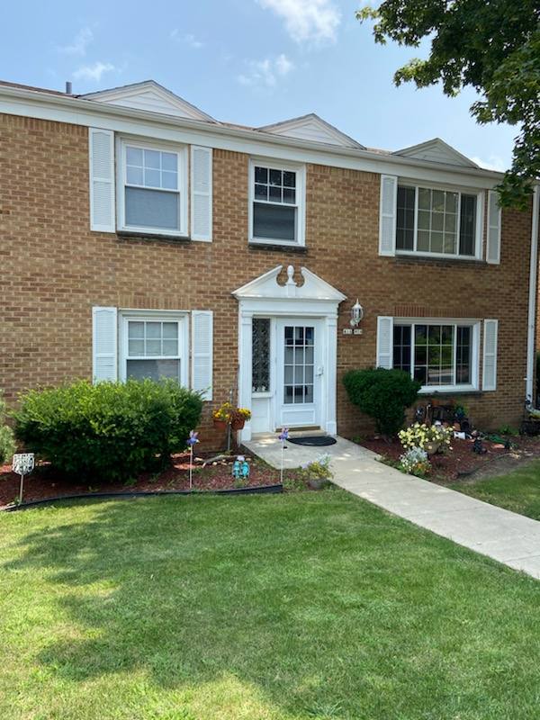 Apartment for rent at 416 N 92nd St, Milwaukee, WI 53226