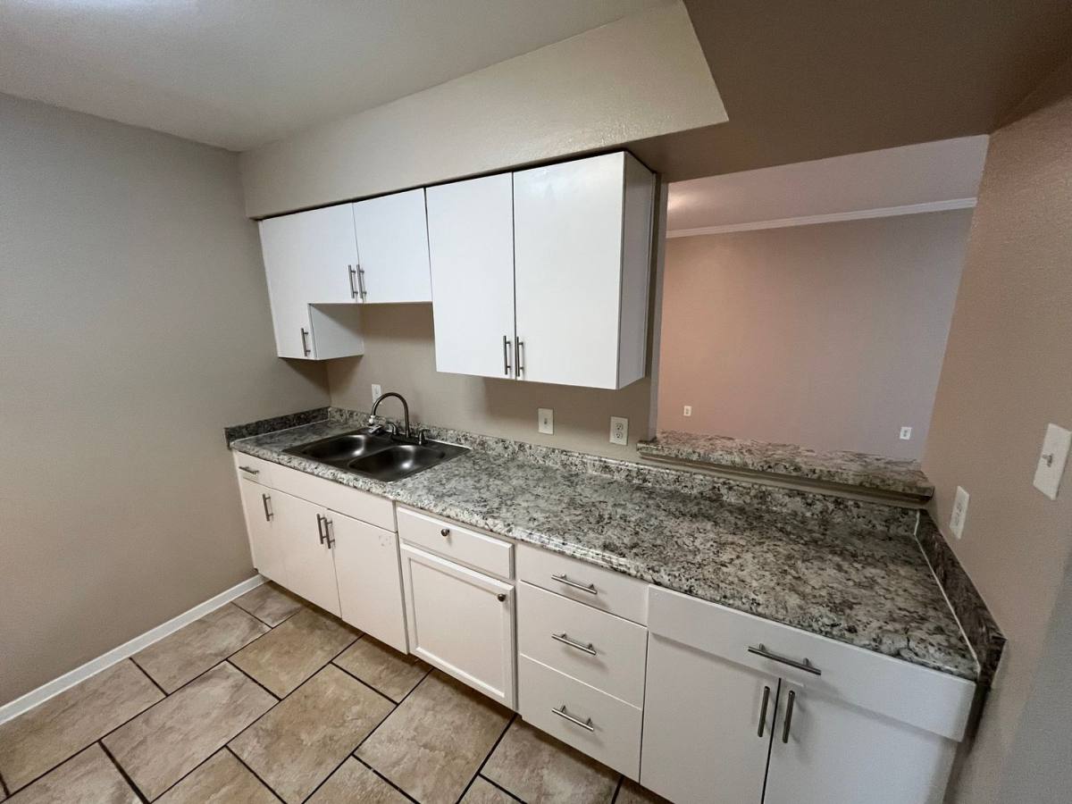 Spanish Ridge, 8039 Chariot Dr, Dallas, TX 75227 - Apartment for Rent - Image 8
