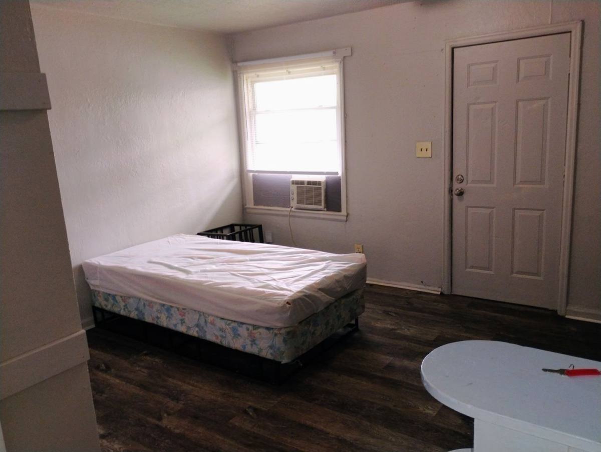 Apartment for rent at 2044-2050-2056 S Broadway, Wichita, KS 67211