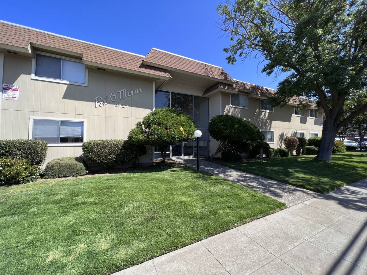 Apartment for rent at 2727 Marina Blvd, San Leandro, CA 94577