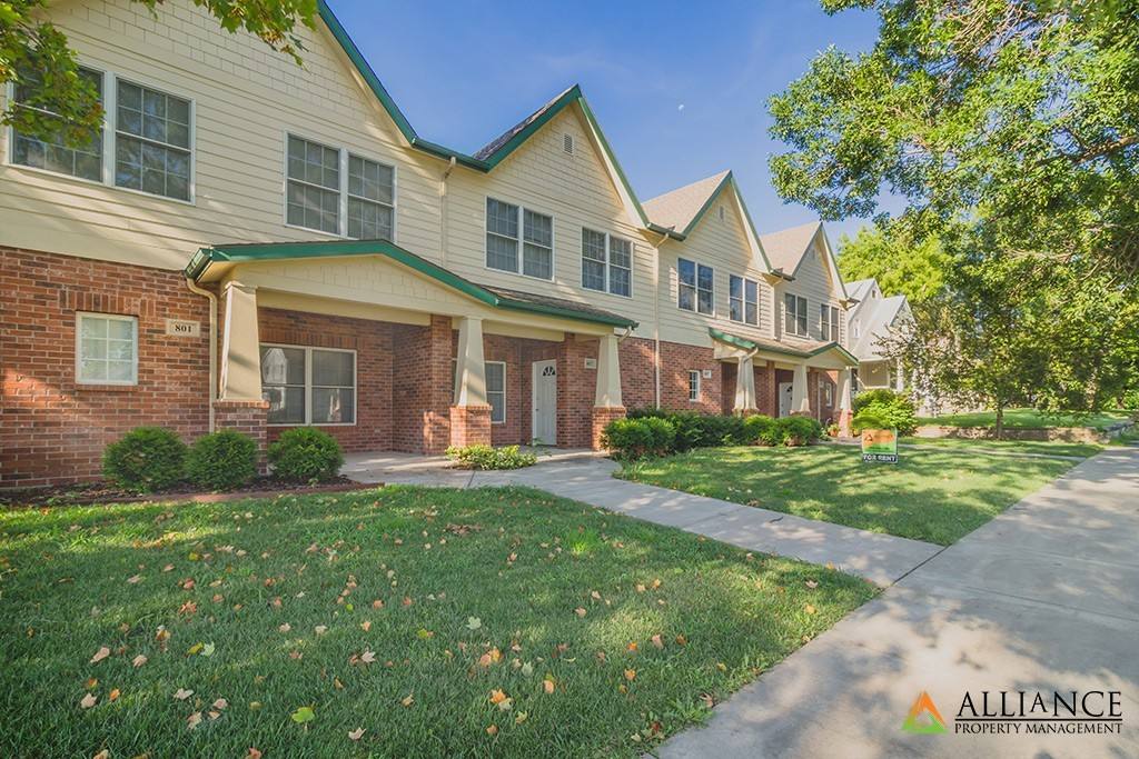 Apartment for rent at 801-07 Bluemont Ave, Manhattan, KS 66502
