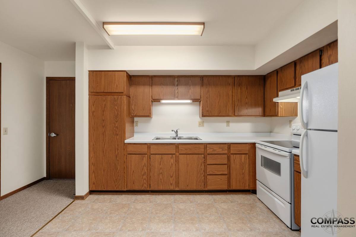 Apartment for rent at 610 Gray St, Eau Claire, WI 54701