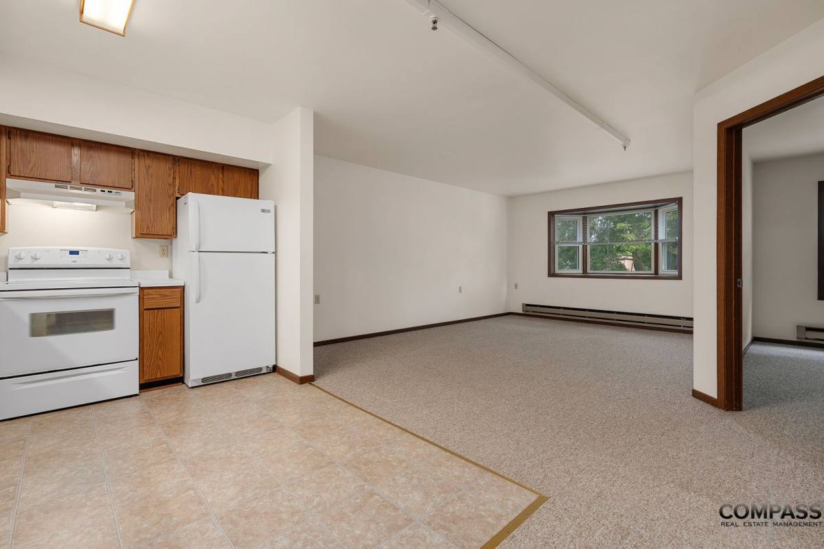 Apartment for rent at 610 Gray St, Eau Claire, WI 54701