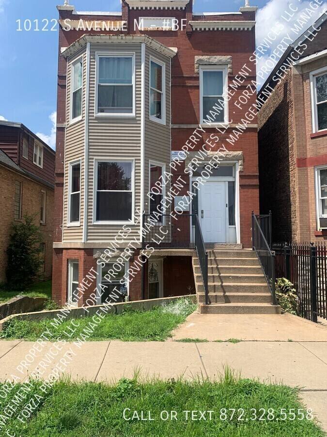 Apartment for rent at 10122 S Ave M #BF, Chicago, IL 60617