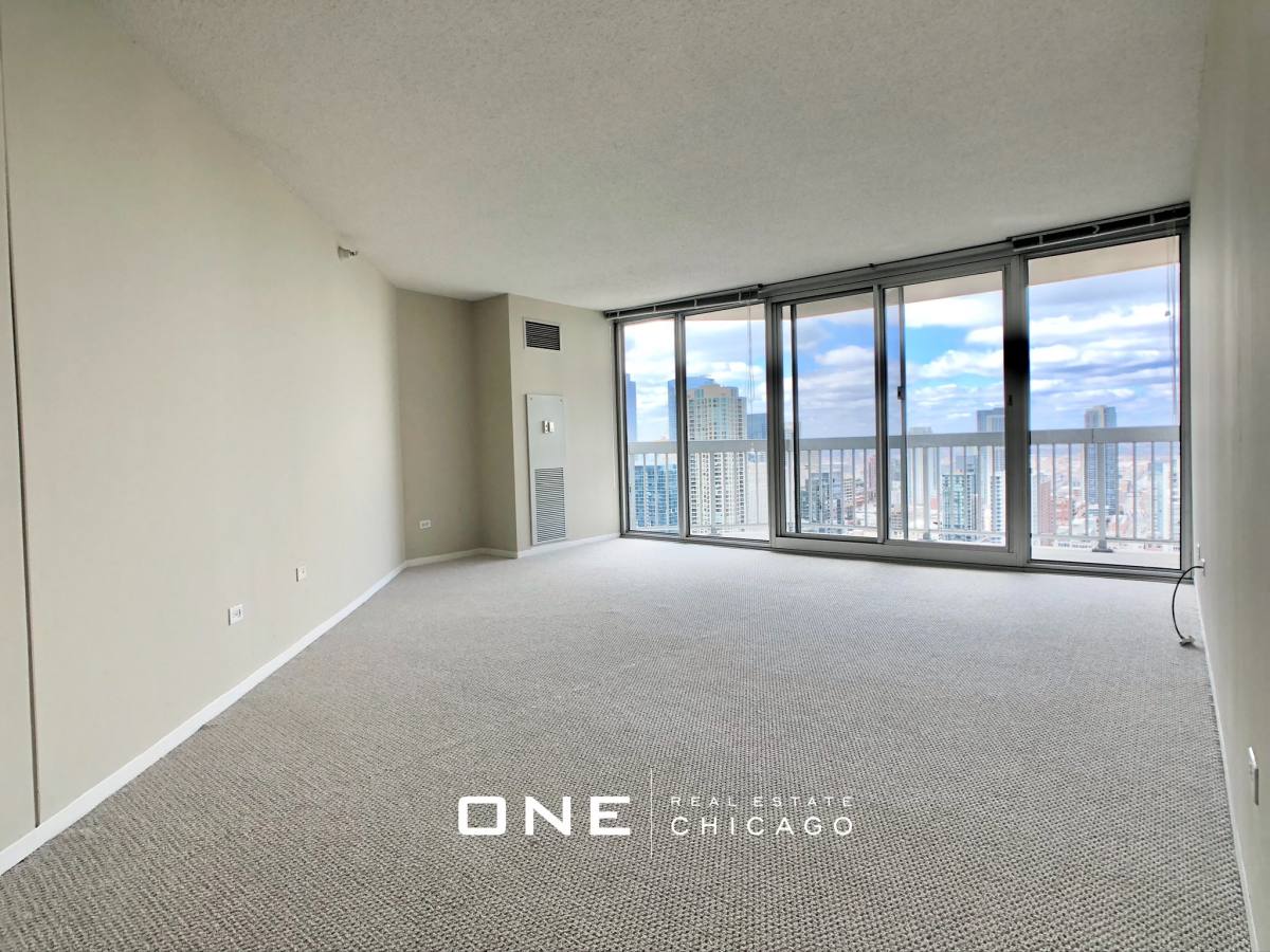 Apartment for rent at 528 N State 1, Chicago, IL 60654