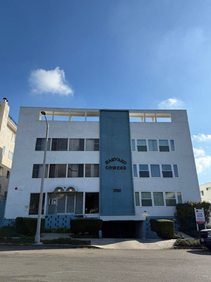 Apartment for rent at 1740 N Harvard Blvd, Los Angeles, CA 90027